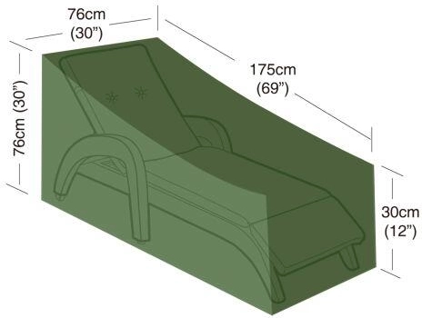 Green cover tarp for a beach lounger