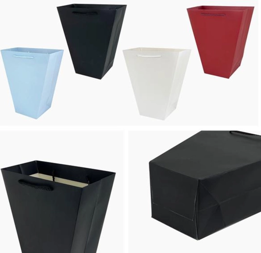 Gift bag 26 × 24 × 11 cm, assorted designs