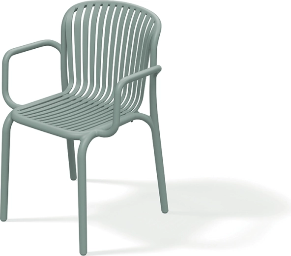 Chaise avec accoudoirs Ferne Brene en vert italien