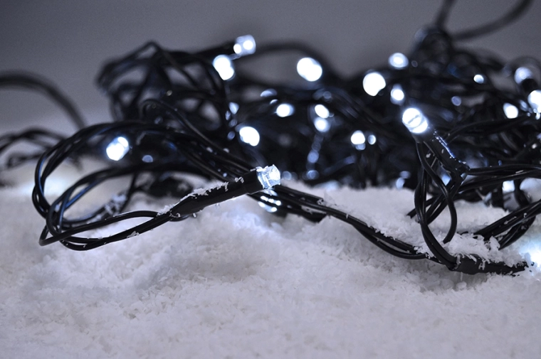 Solight LED kerstlichtsnoer voor buiten 200 LED 10 m koud wit