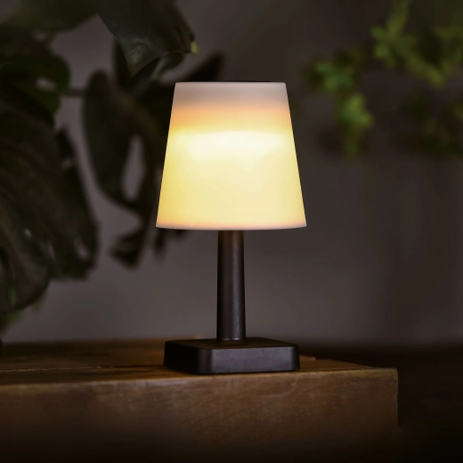 Witte tafellamp op zonne-energie met warmwit LED-licht