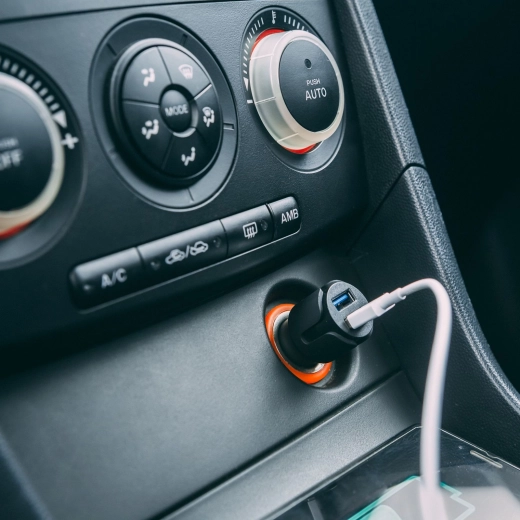 Adapter voor sigarettenaansteker met 2 USB-poorten, 2,4 A, zwart