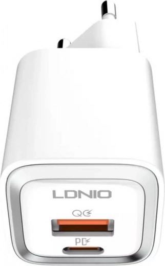 LDNIO 20W Fast Charger with USB‑C and USB + USB‑C – Lightning Cable (MFi)