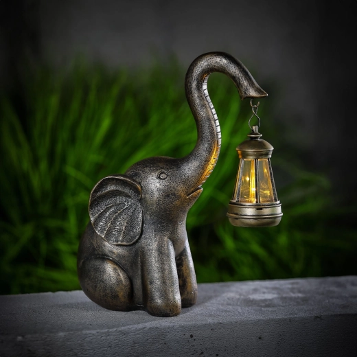 Solarlamp op zonne-energie in de vorm van een olifant met lantaarn