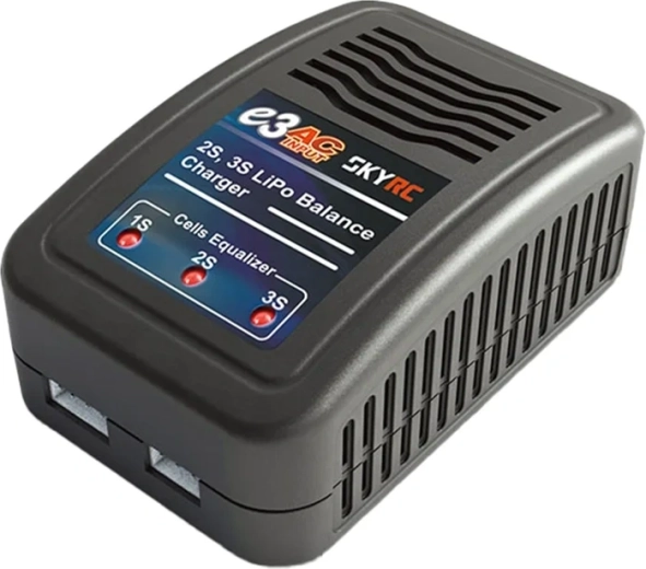 Chargeur universel LiPo SkyRC E3