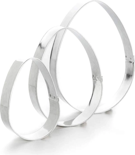 Set of egg-shaped cookie cutters, 3 pieces