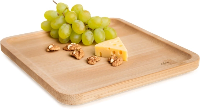 Assiette carrée en bambou pour apéritifs 14 × 14 cm