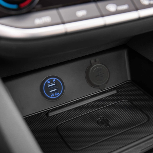 Inbouw dubbele USB-aansluiting voor in de auto