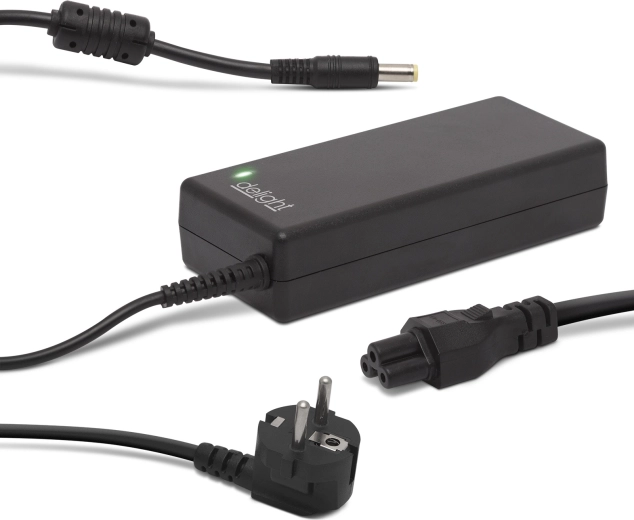 Universal 90 W laptop power adapter
