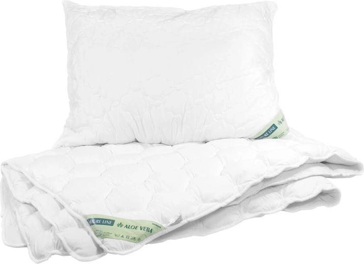 Natur Line Aloe Vera Pillow and Duvet Set