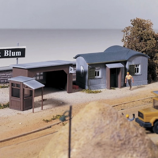 Piko Authentic Edition E. Blum Sandpit Office, H0 kit