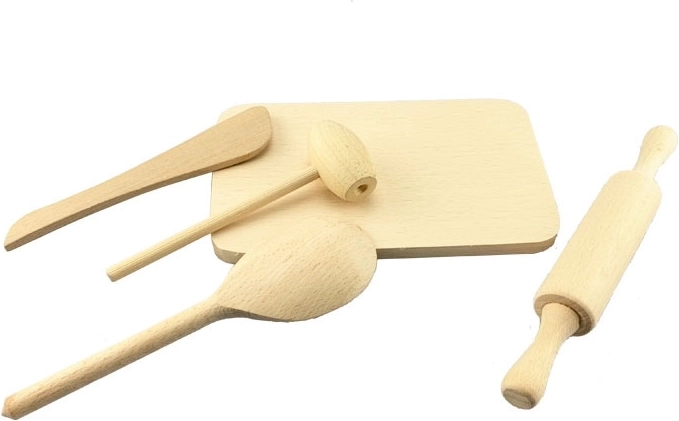 Petite cuisinière – ensemble authentique d’ustensiles en bois