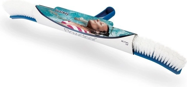 Wide head with firm bristles