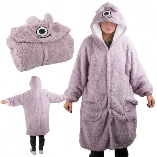 Warm oversized hoodie with hood and fur