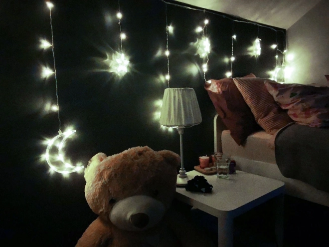 Decoratieve LED-lichten in de vorm van de maan en sterren