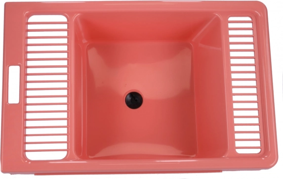 Bath tub with drain plug – salmon