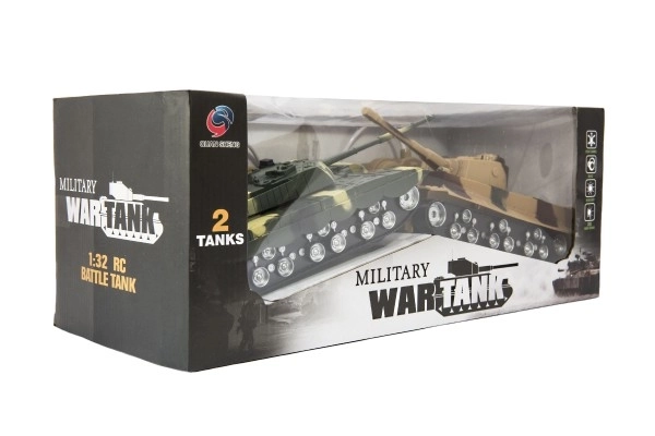 Twee RC-tanks 1:32 met effecten