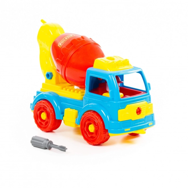 Betonnen mixer met bouwblokken DIY
