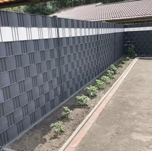 Sehr starke anthrazitfarbene Sichtschutzstreifen für Gartenzäune