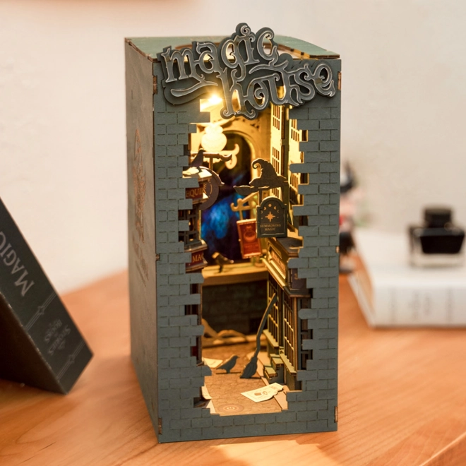 RoboTime miniatuur huisje Tovenaarsstraat