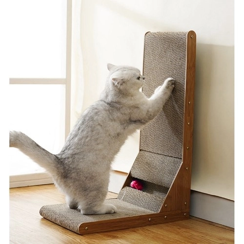 Hoekkrabpaal voor katten met balletje