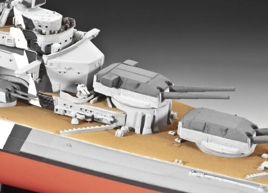 Plastic model oorlogsschip Bismarck