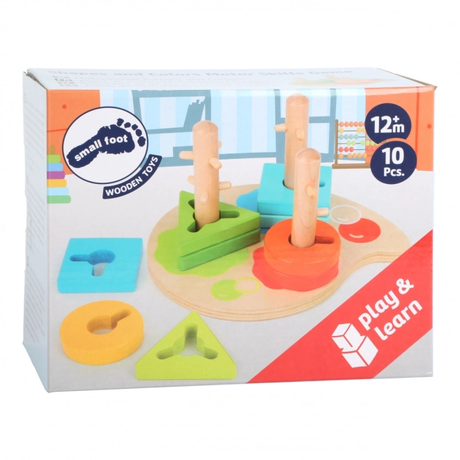Kleine houten speelgoed voor kleuren en vormen