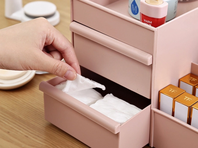 Organizer voor cosmetica en sieraden met laden