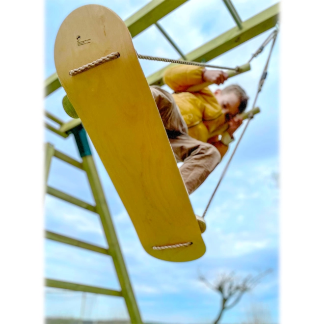 Swinging like on a skateboard