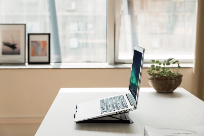 Praktische opvouwbare laptopstandaard met 5 instelhoeken