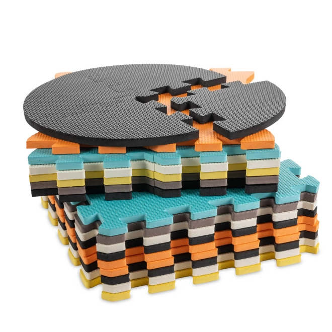Soft protection and anti-slip for first steps