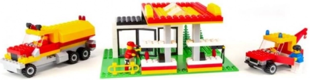 Jeu de construction CHEVA 8 station-service – set en plastique 349 pcs