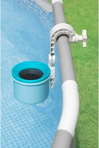 Easy mounting on the pool edge