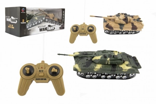 Twee RC-tanks 1:32 met effecten