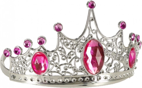 Sparkling crown and jewelry for a royal look
