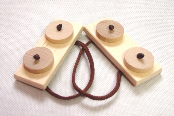 Holz-Knobelspiel Plättchen