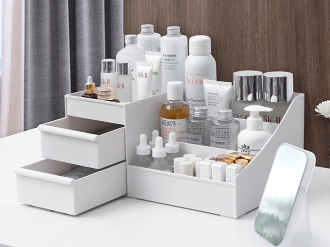 Organizer voor cosmetica en sieraden met lades