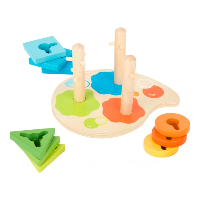 Kleine houten speelgoed voor kleuren en vormen