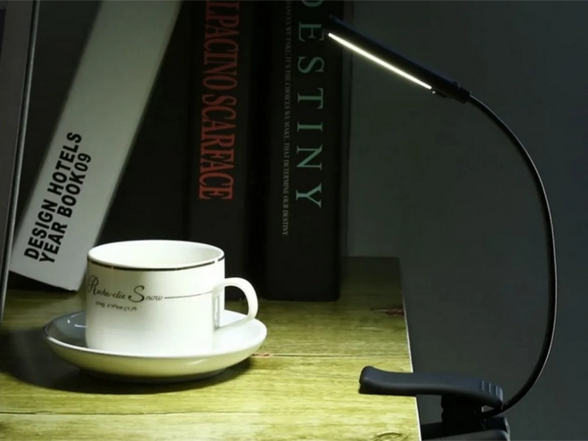 Lampe de lecture LED avec pince