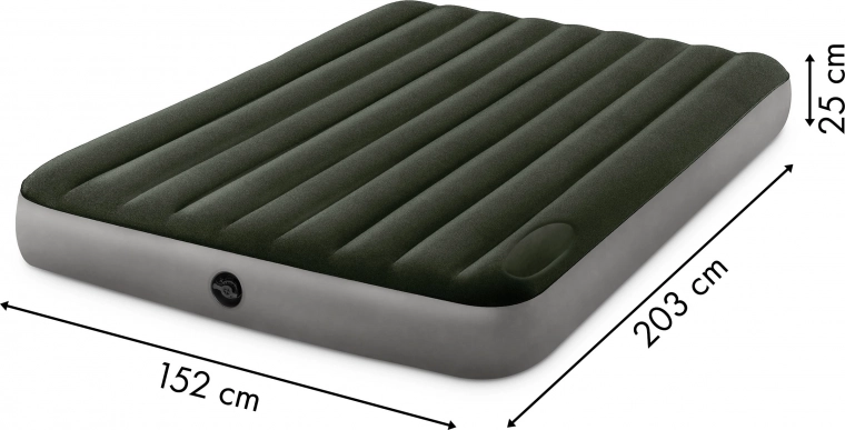 Spacious double bed 203 × 152 × 25 cm