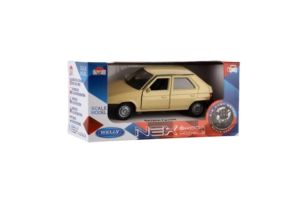 Auto Welly Škoda Favorit métal/plastique 11cm 1:34 roue libre option 4 couleurs boîte 15x7x7cm
