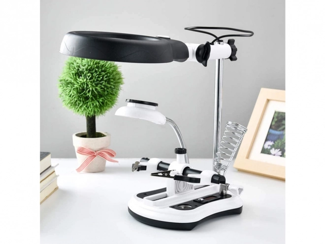 Soldeerset met derde hand en loep met LED-verlichting