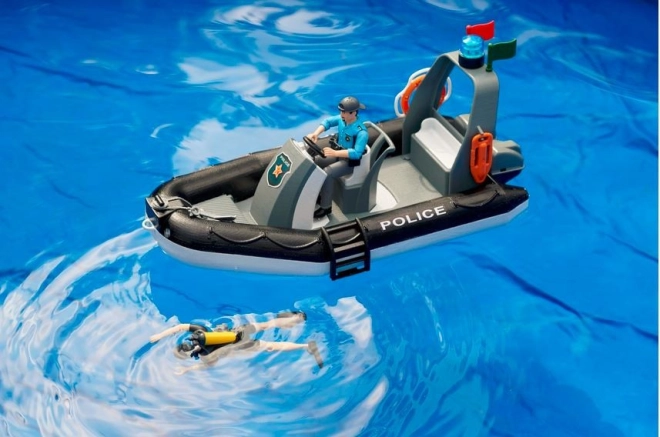 Schwimmt auf dem Wasser