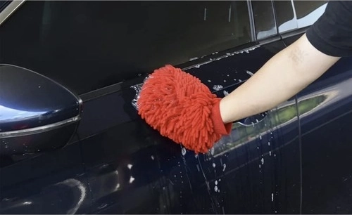 Gant de lavage et microfibre pour une finition brillante