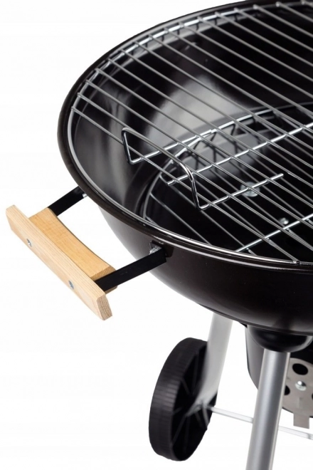 Gartengrill mit Abdeckung und Rädern