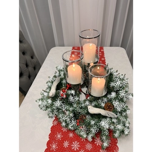 Weihnachtlicher Schneekranz Dekoration