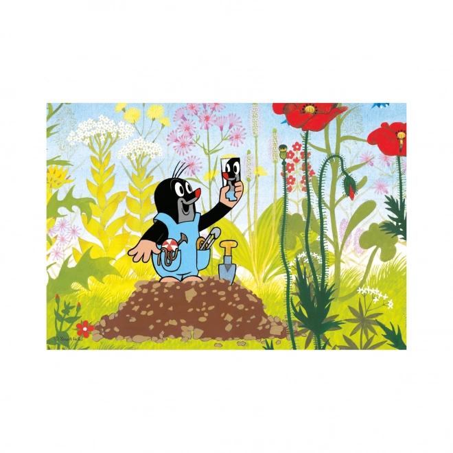 Mole in Pants Puzzle 24 Pieces
