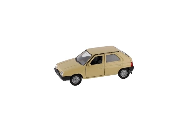 Auto Welly Škoda Favorit métal/plastique 11cm 1:34 roue libre option 4 couleurs boîte 15x7x7cm