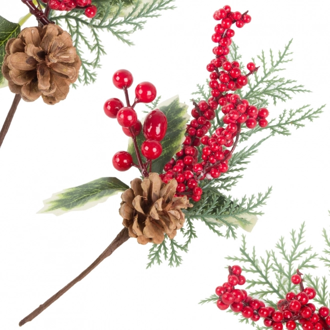 Weihnachtliches mittleres Dekorationselement mit Ebereschen und Zapfen