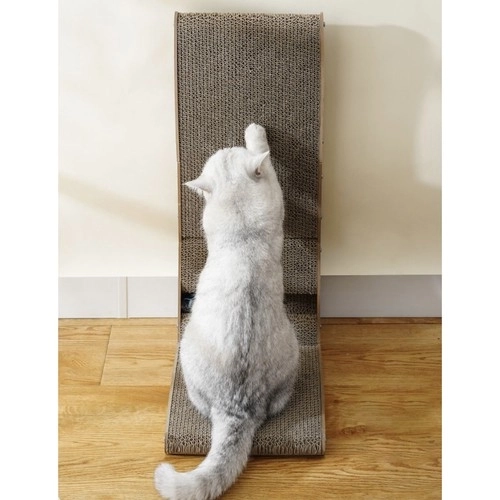 Hoekkrabpaal voor katten met balletje